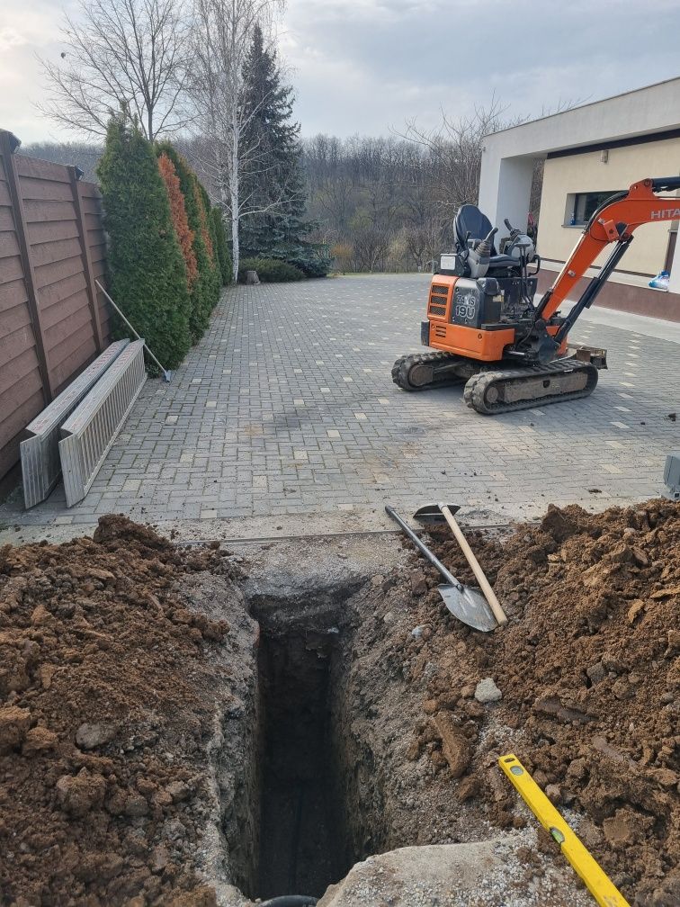 Subtraversari sosele foraj orizontal gauri asfalt  beton  alei foraje