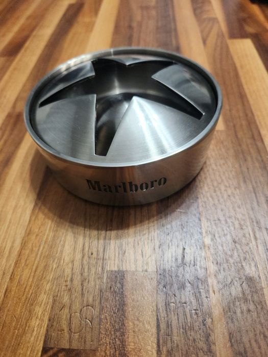 marlboro пепелник