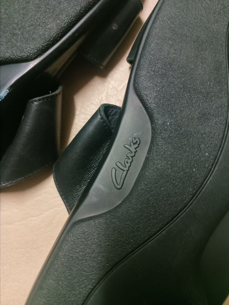 CLAKS 45 29см оригинални сандали чехли