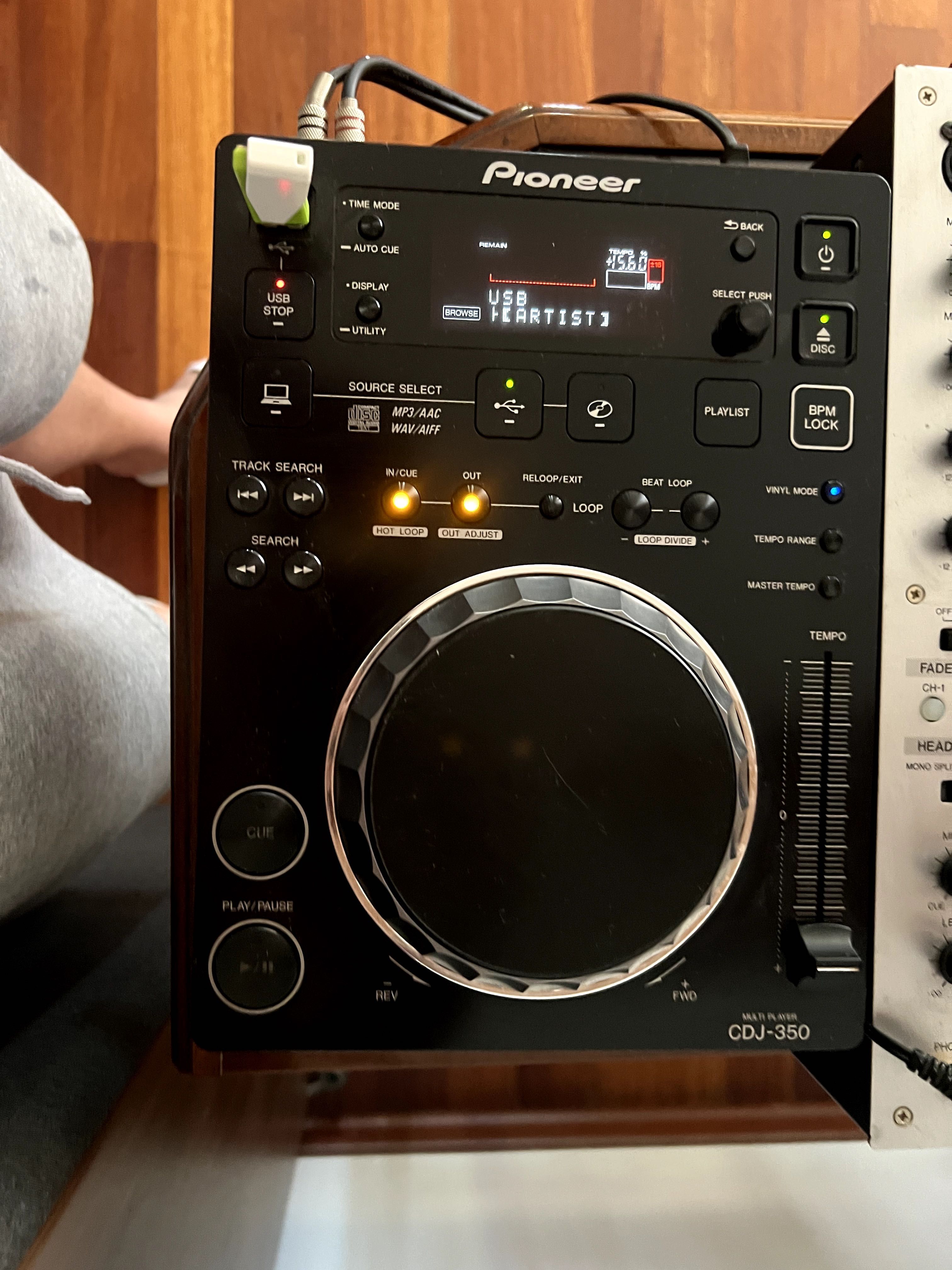 2x Pioneer CDJ-350 + DJM-700 миксер