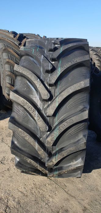 600/65R28 noi cu garantie marca OZKA pentru tractoare mari 4ZYX