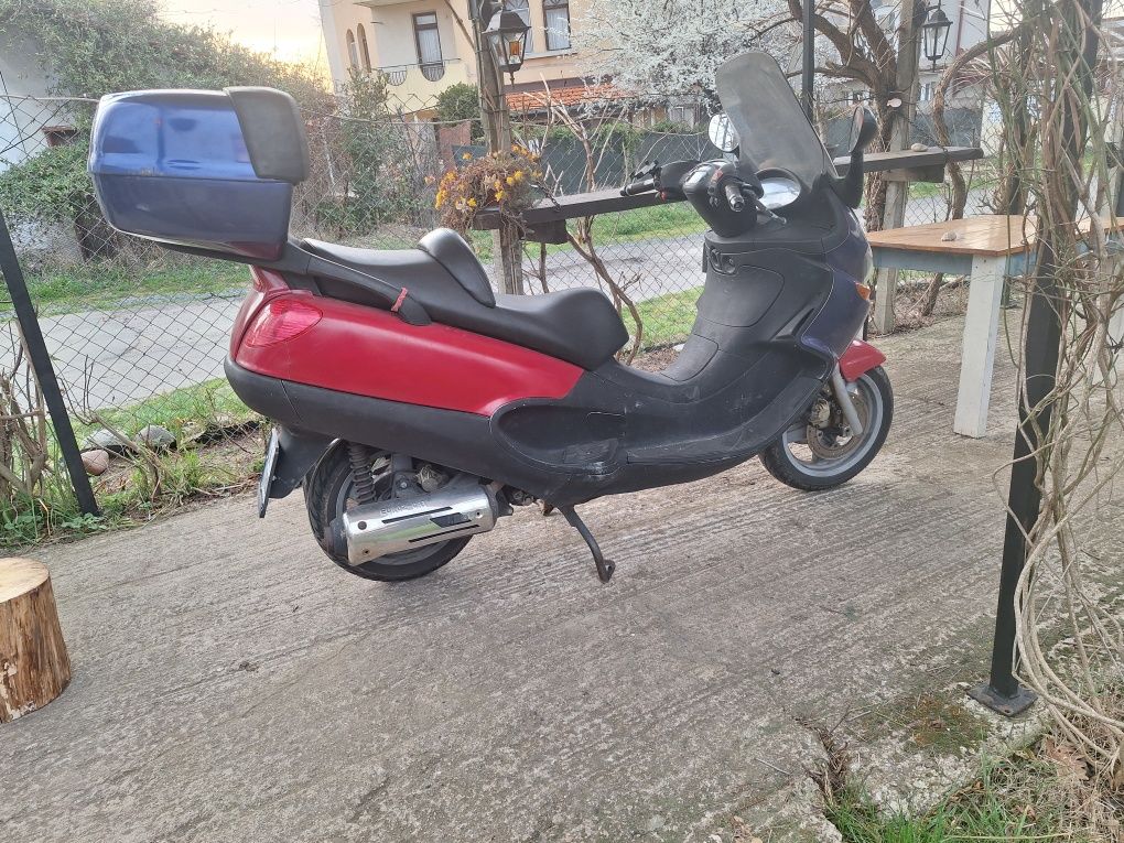 Piaggio X9 250кубика-Honda