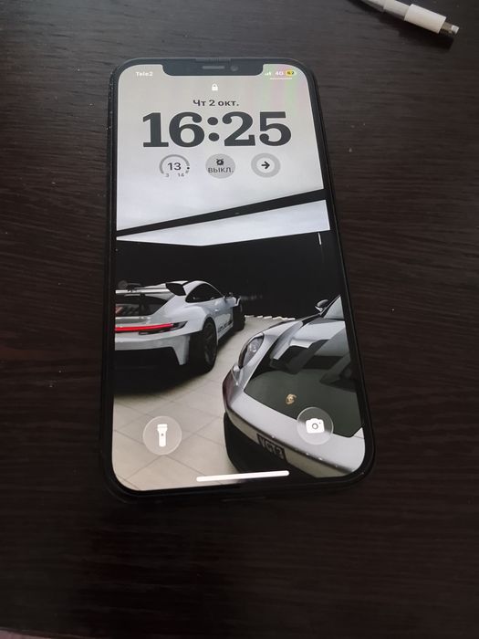Продам Айфон 12.