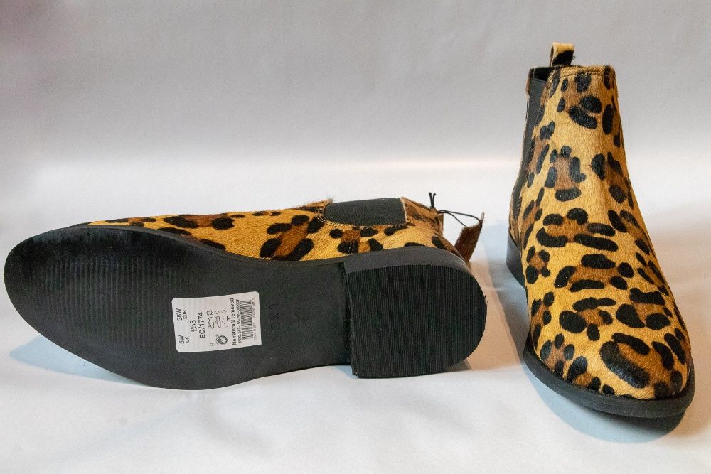 Botine Next din piele, animal print, cu par, marimea 38 wide