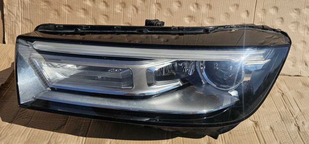 Far stanga Led Xenon Audi Q5 FY 2017 2018 / 2019 2020