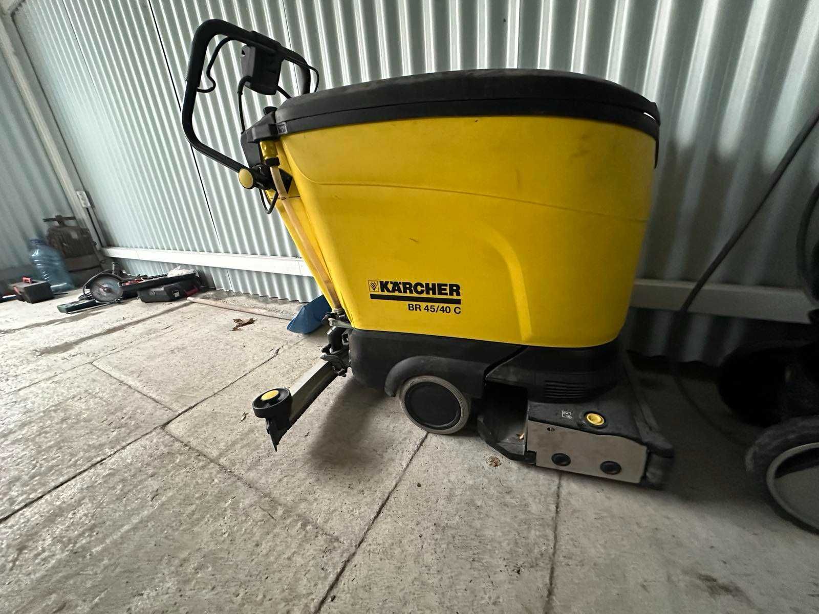 Подопочистваща машина Karcher BR 45/40 C