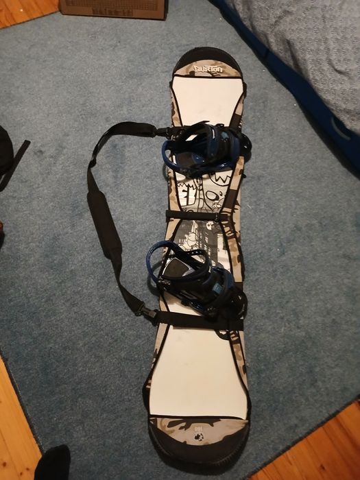 Продавам пълен сноуборд комплект Burton:
