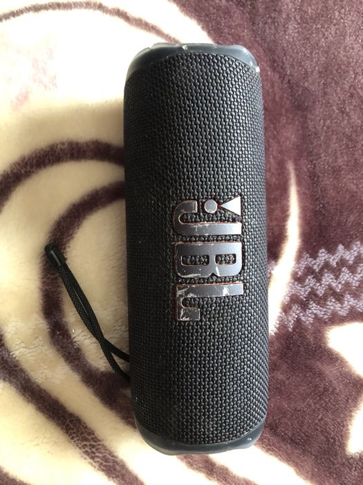 Vand boxa jbl flip 6