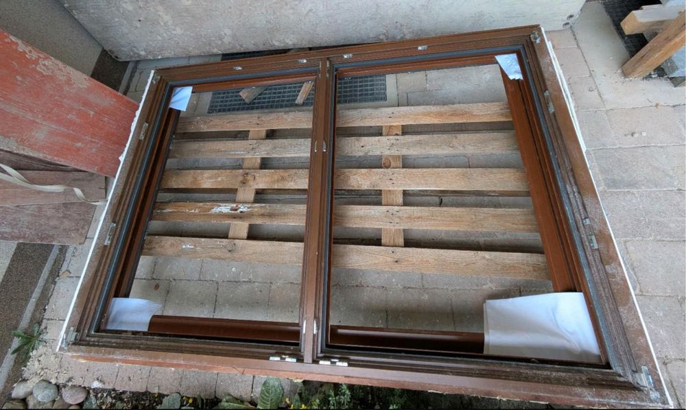 FEREASTRA LEMN ALU geam termopan  casa  H 131 x L 196 Buc 2 Garantie