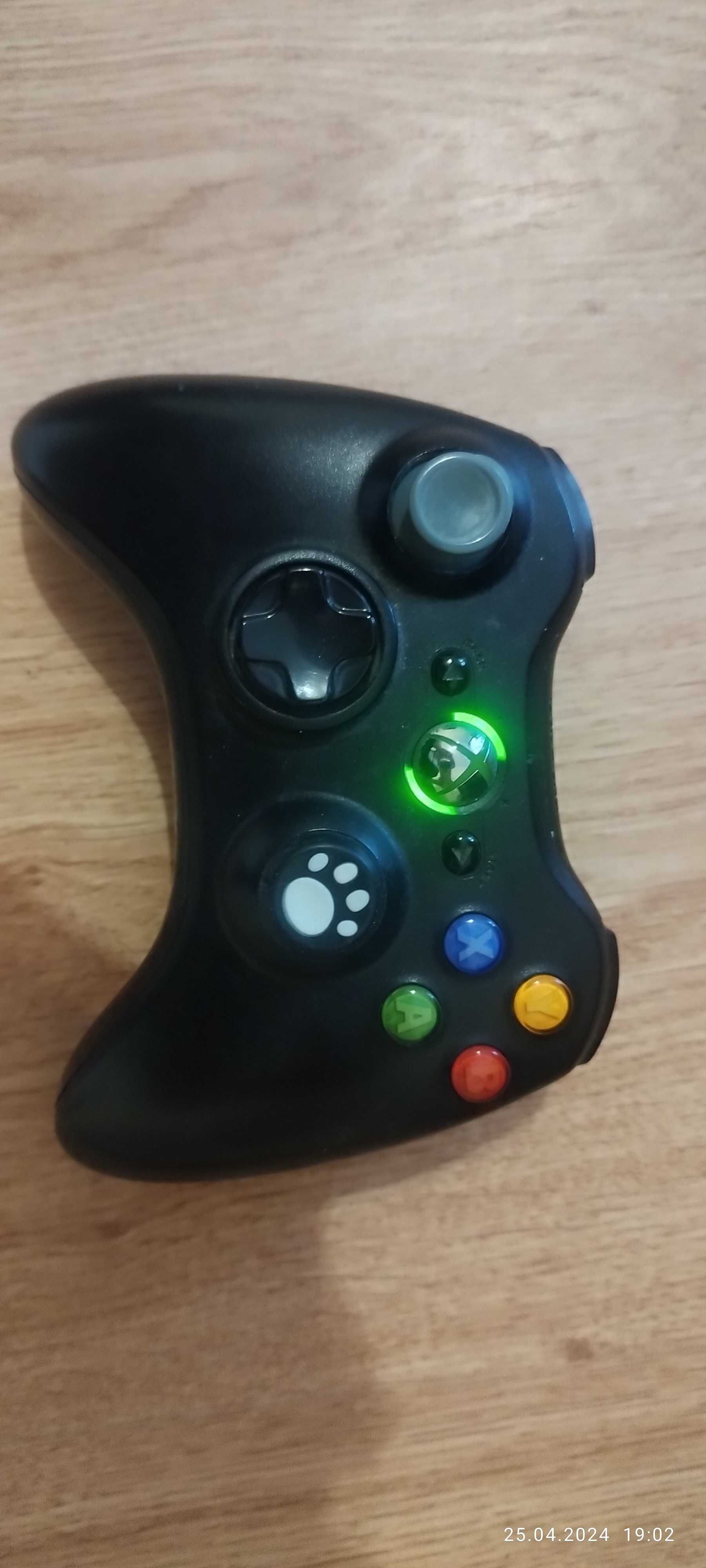 Игровая приставка Xbox 360