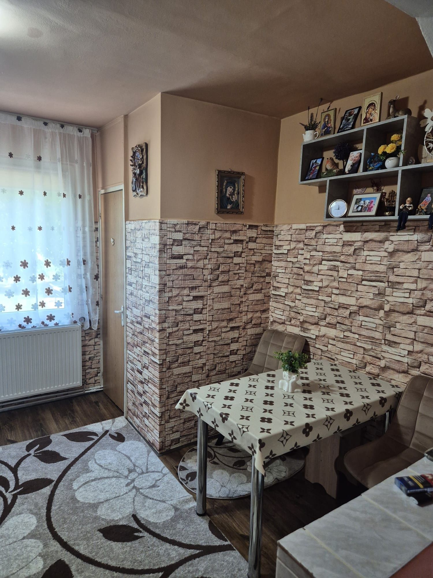 Schimb apartament cu casa în Luduș sau Roșiori