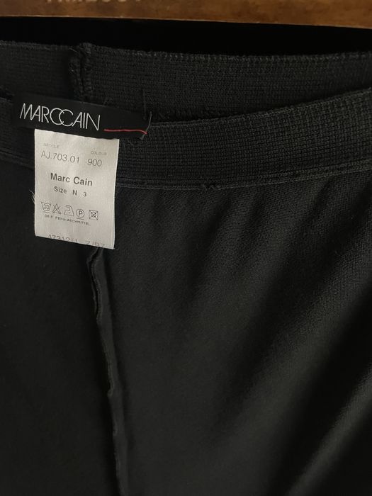 Fusta neagra Marc Cain