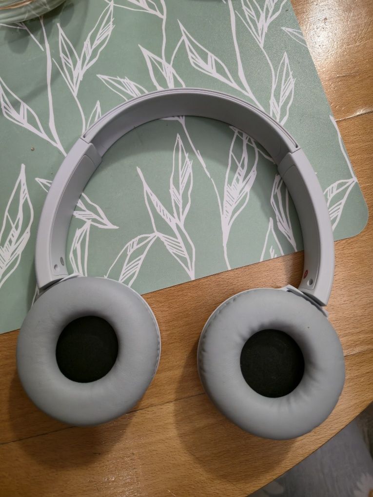 Безжични слушалки SONY WH-CH510