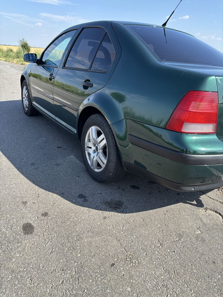 Vand vw bora 1.6 16 v GPL