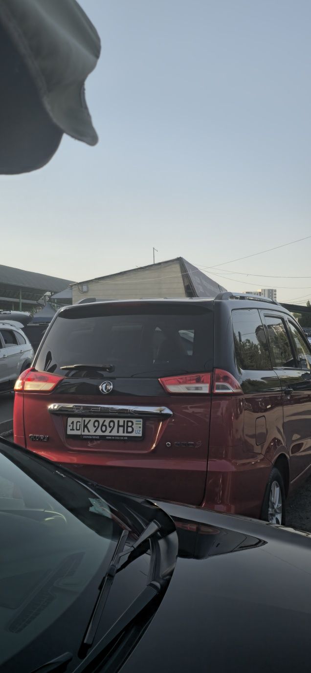 Dongfeng Gloriy 2024
