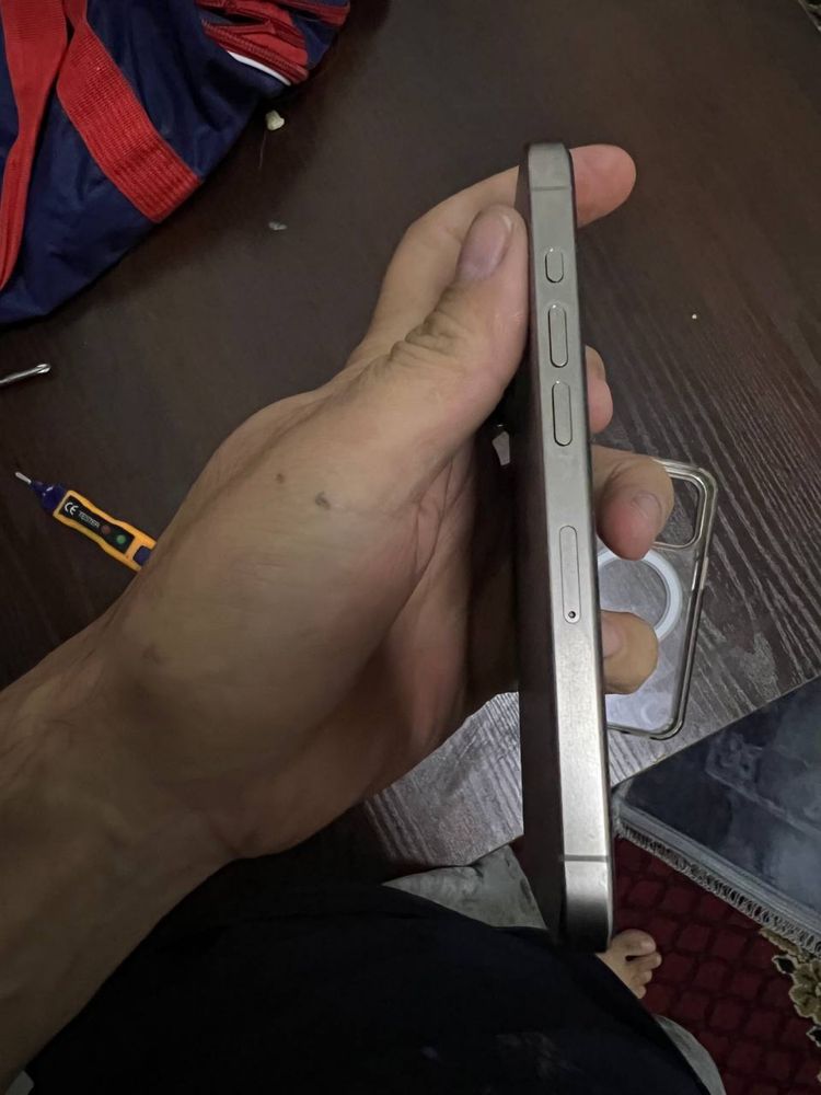 iPhone 15 pro KH/A Titanium