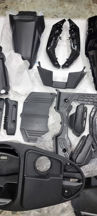 Продаётся пластик для скутера танк цвет чёрный