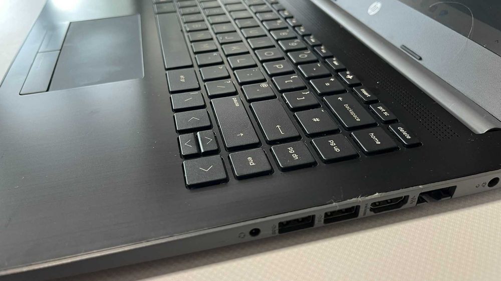 Лаптоп HP - 14" AMD Ryzen 3 |8GB RAM|128GB SSD