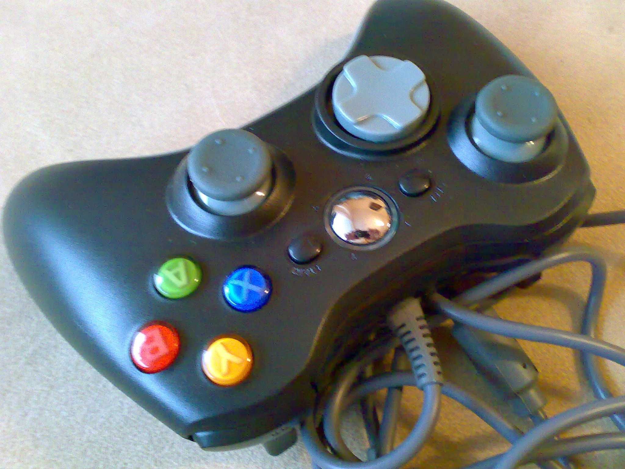 Xbox360 ( PC ) контролер нов с кабел - ЧЕРЕН / БЯЛ ( controller, pad )
