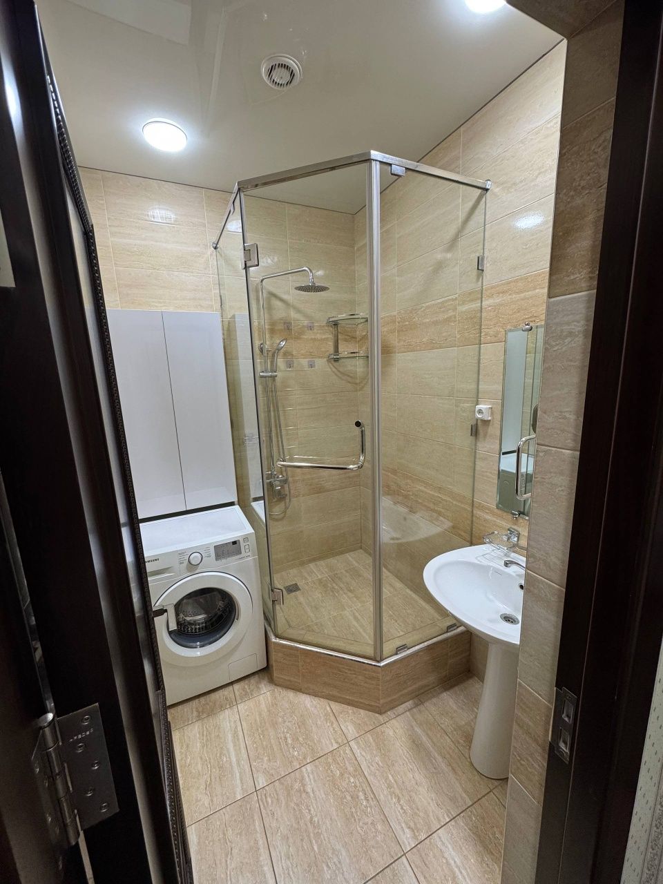 Продаётся квартира 90 кв.м. 3х комнатная, Алмазарский район.