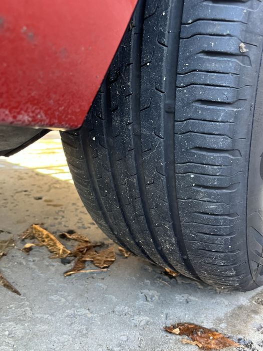 Jante cu anvelope/235/55/19 originale Volvo! Anvelopele au rulat 2 sez