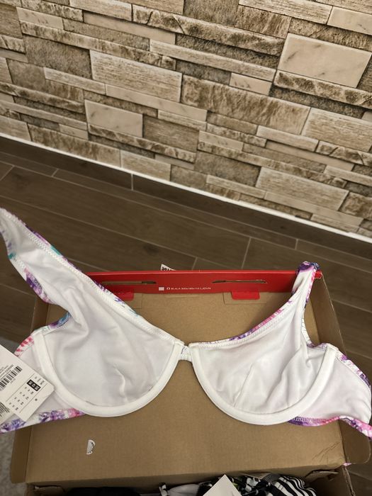 Vand sutien, model banda, nou, marime s, marime m