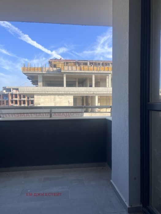 Продажба на 1-стаен в гр. Поморие - 65m². АКТ 16. Завършен до ключ.