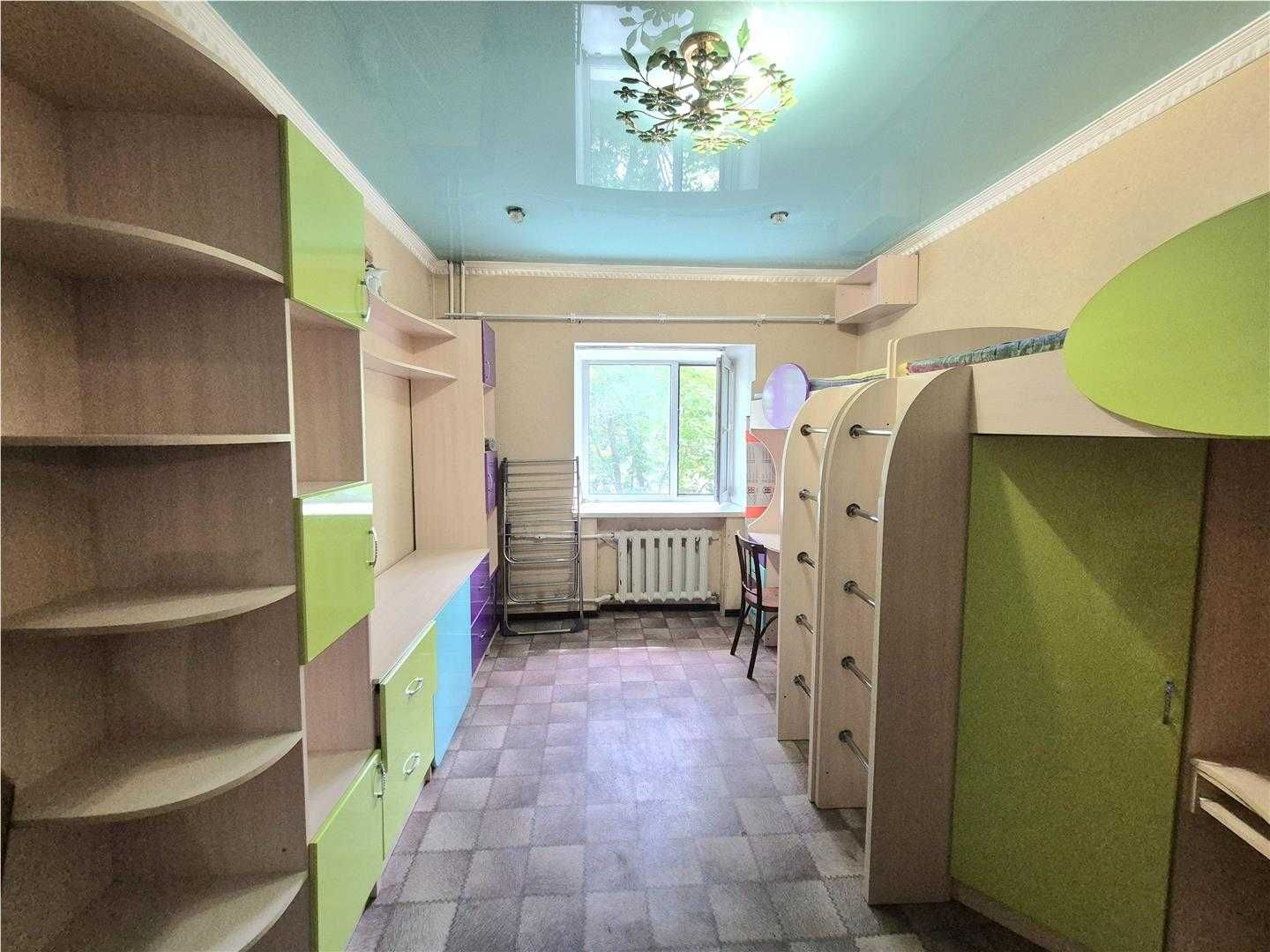 Продам 2 комн  болгарского типа в старом городе,