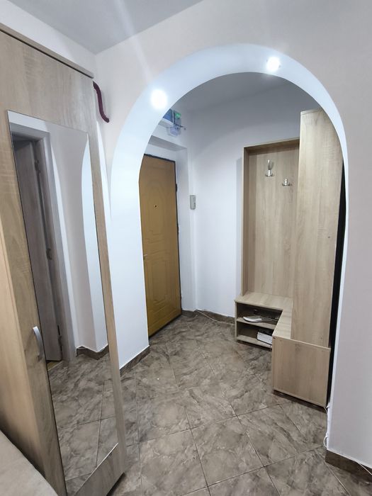 Apartament 2 camere decomandat Central(Piata Mare)cu centrala termica