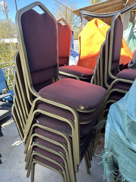 Стулья продается