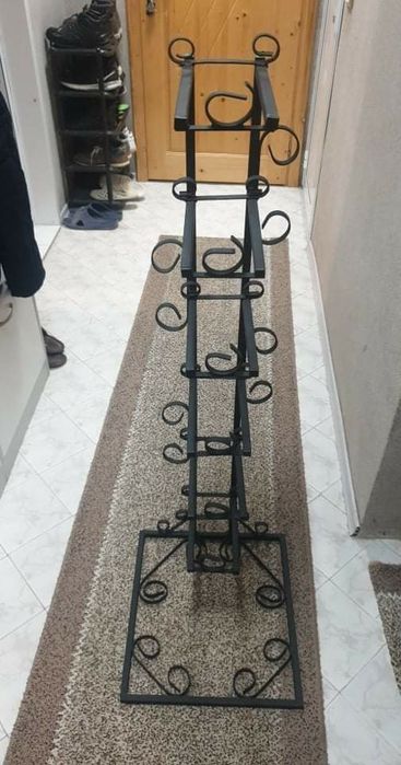 Стойка за вино !