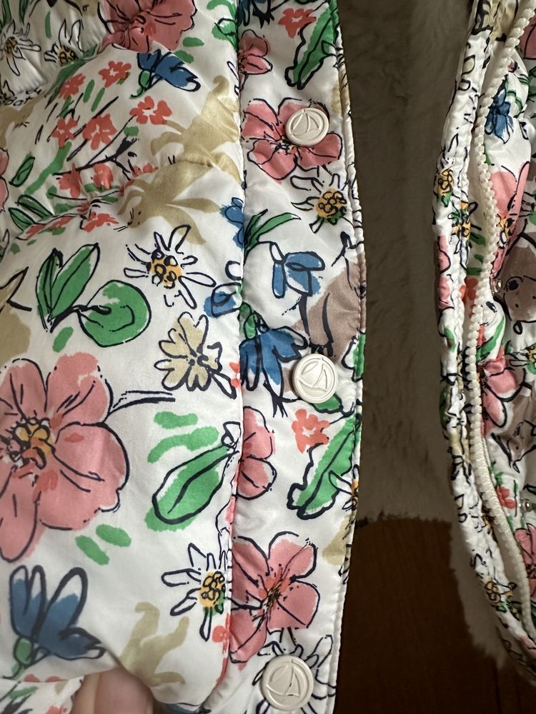 Яке на Petit Bateau за 6 м.