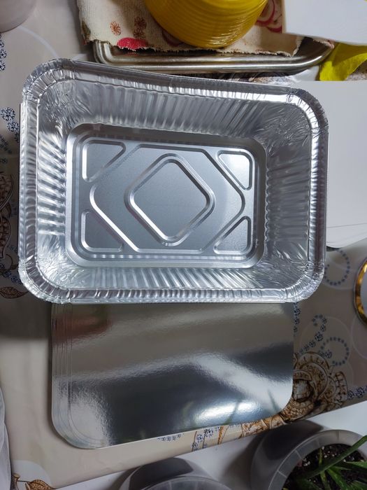 Фольгированный контейнер с крышкой