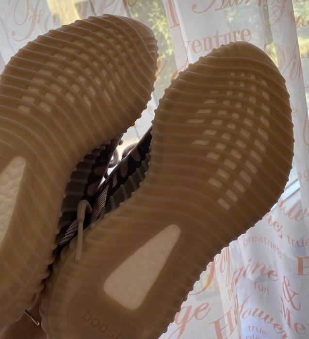 Adidasi Yeezy Boost 36 2/3