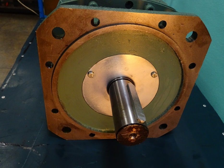 Правотоков ел.двигател 70МВО3СР Динамо Сливен