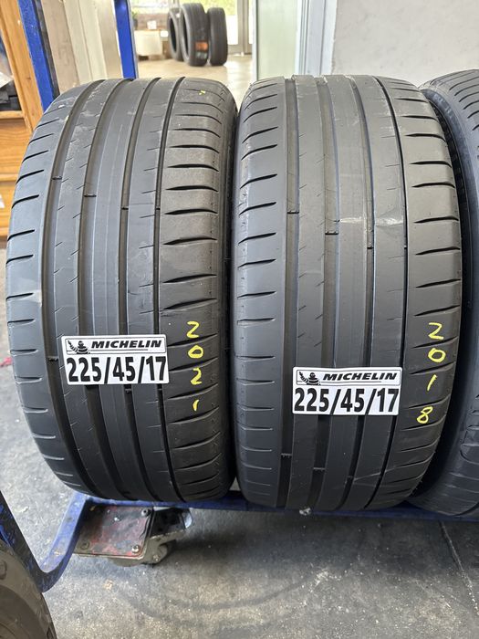 225/45/17 Michelin