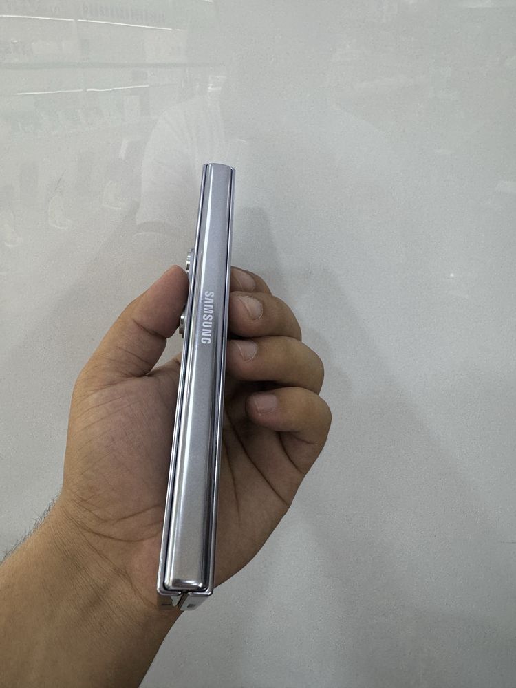 Samsung Z Folt 5 vetnam