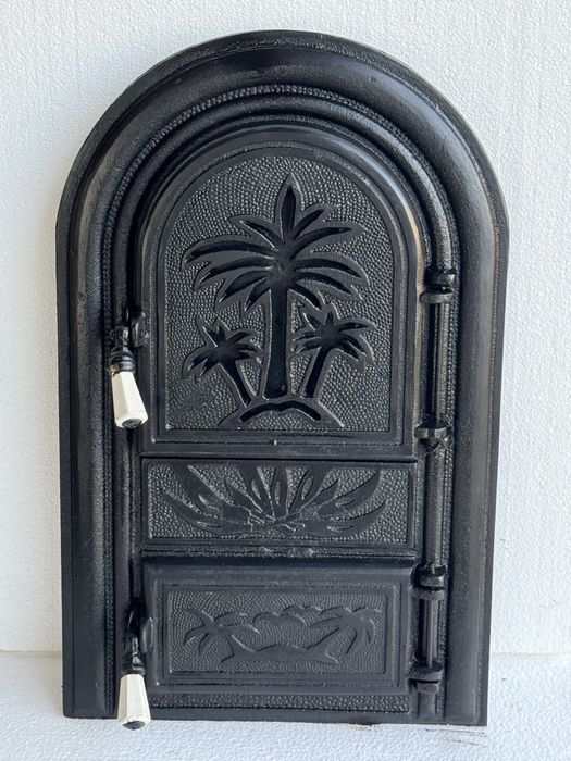 Usa din fonta pentru soba