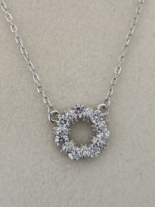 Нежная серебряная цепочка с кулоном.Изделие премиум качества