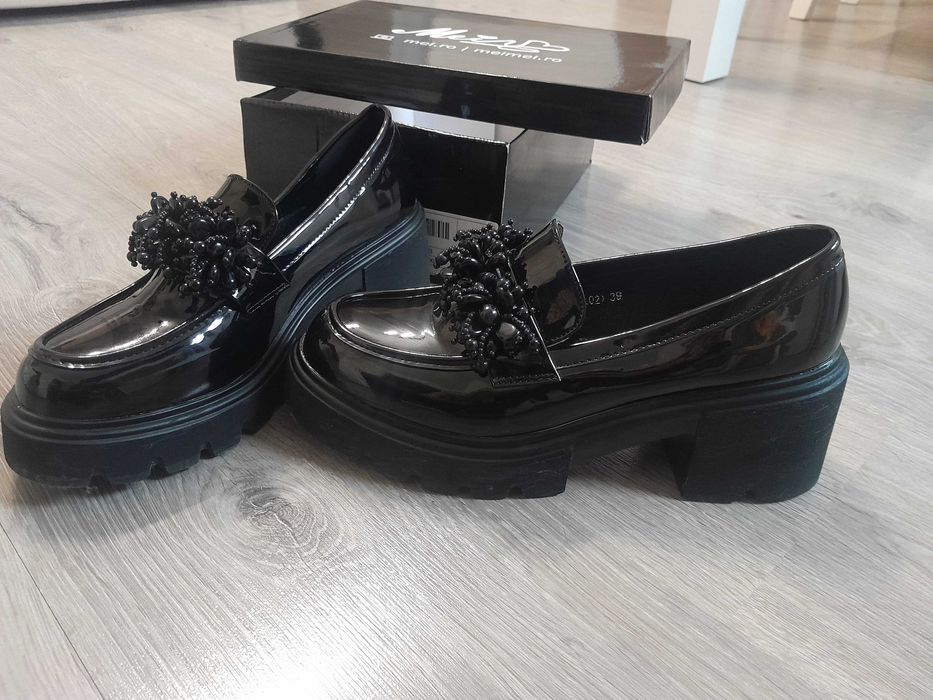 Нови обувки, лоуфъри