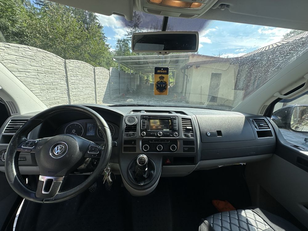 VW T5 Transporter Kombi 2.0 TDI / 140CP / 2013 / Stare Excelentă /