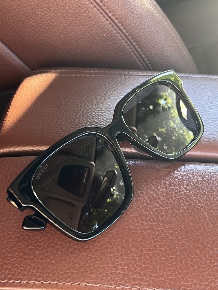 Vand ochelari de soare Gucci originali