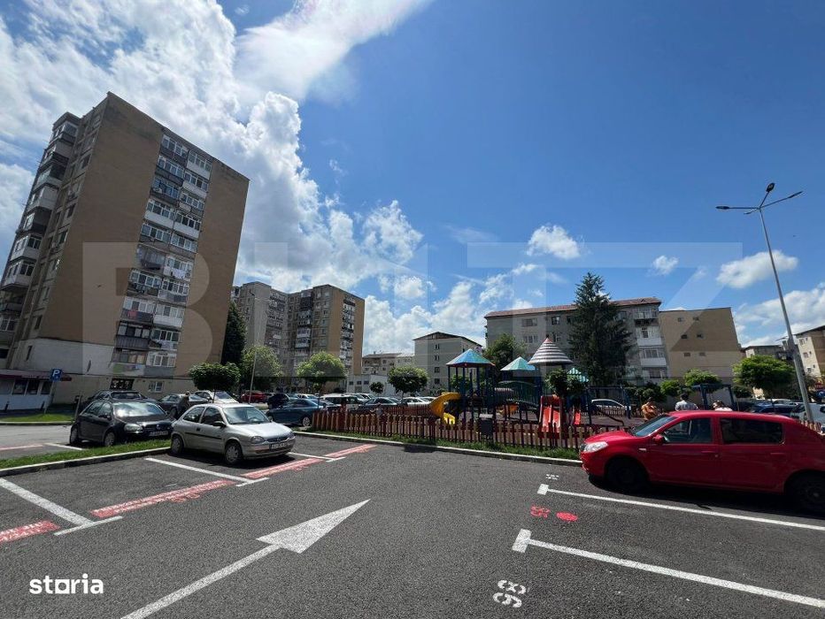 Apartament cu 2 camere, decomandat, 41 mp, zona 9 Mai, Plopilor