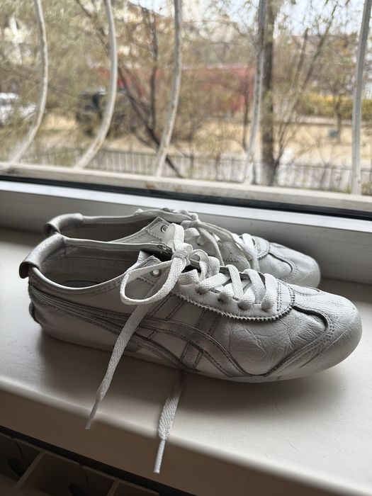 Onitsuka Tiger Mexico 66 “White/Silver” (D508K)