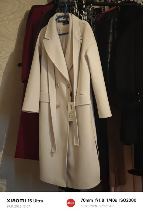 Белое пальто продам