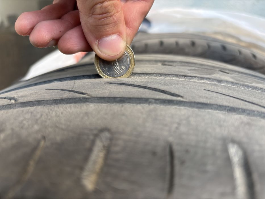 2бр Pirelli P Zero 235/45/18 Стари
