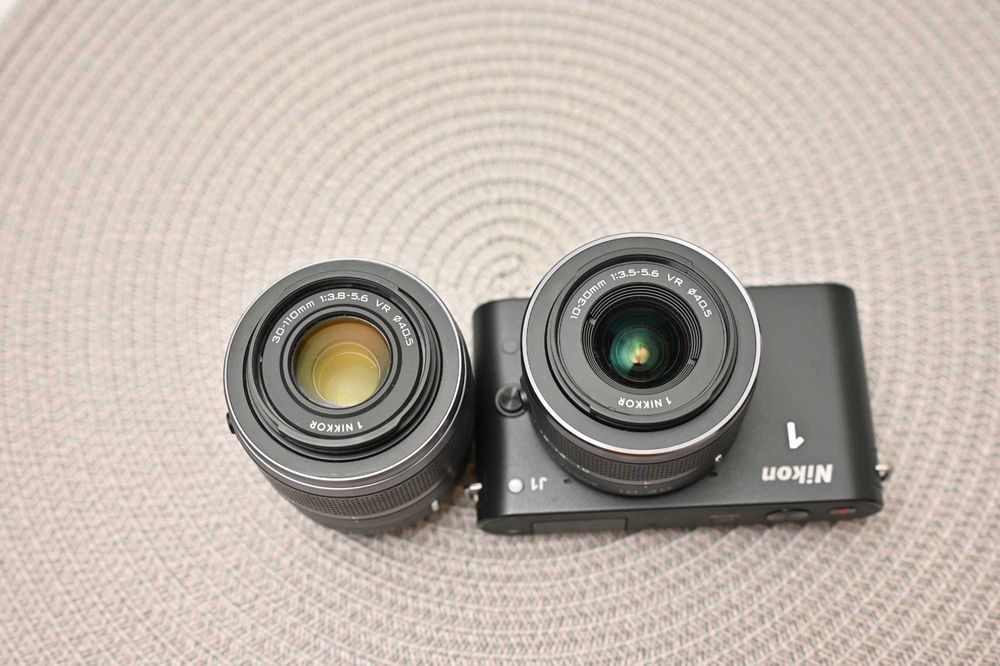 Nikon 1 j1 obiectiv 10-30mm VR, 30-110mmVR