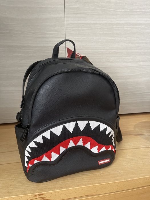 Продам оригинальный рюкзак sprayground