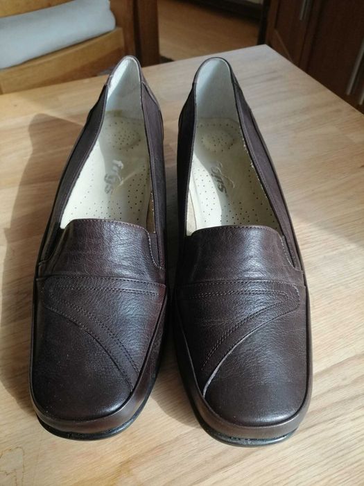 Ежедневни дамски обувки 42 номер