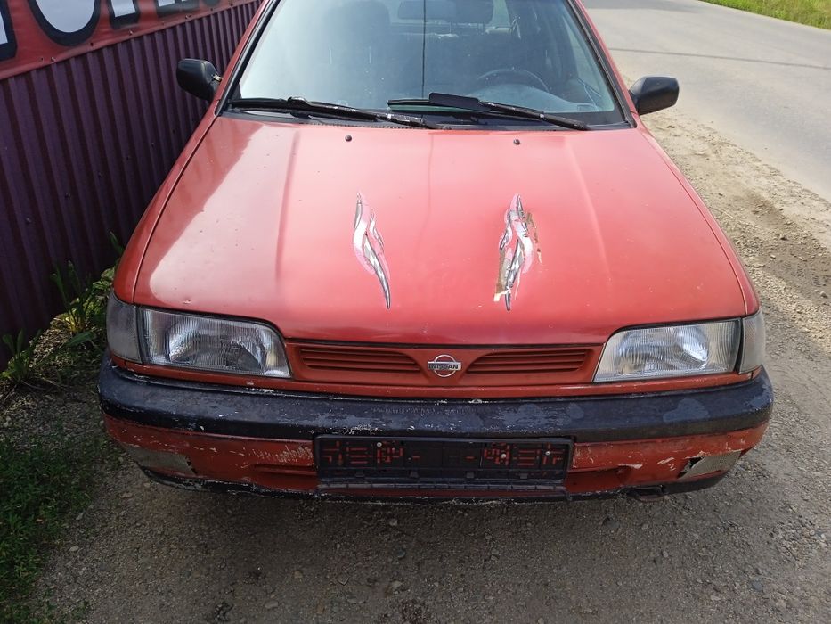 Продам по запчастям Ниссан Санни